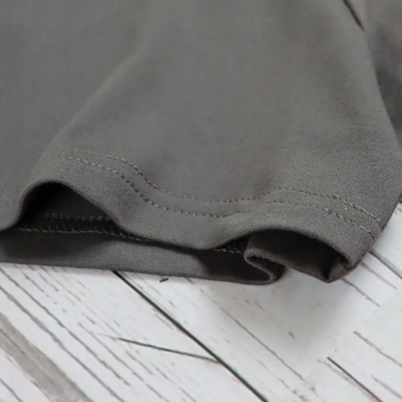 Casual Grey Fashion Heart Design Pattern Graphic Print T- Shirt Top. NWT Sz. XXL - Picture 11 of 11